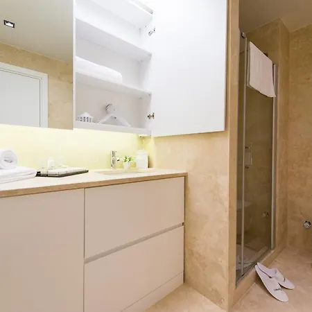 Otel Coresh Suites *