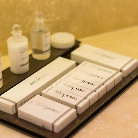 Coresh Suites Hotel
